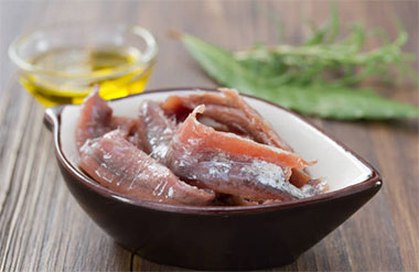 ¿CÓMO DESALAR ANCHOAS?