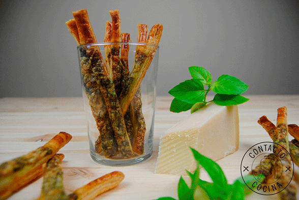 COCINA EN CASA 07: STICKS DE PARMESANO Y ALBAHACA